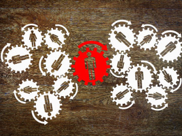 Why Company Leaders Should Be Connecting With ALL Their Employees